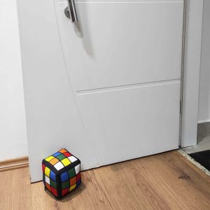 Peso de porta Cubo Mágico Retrô Decoração Geek 03