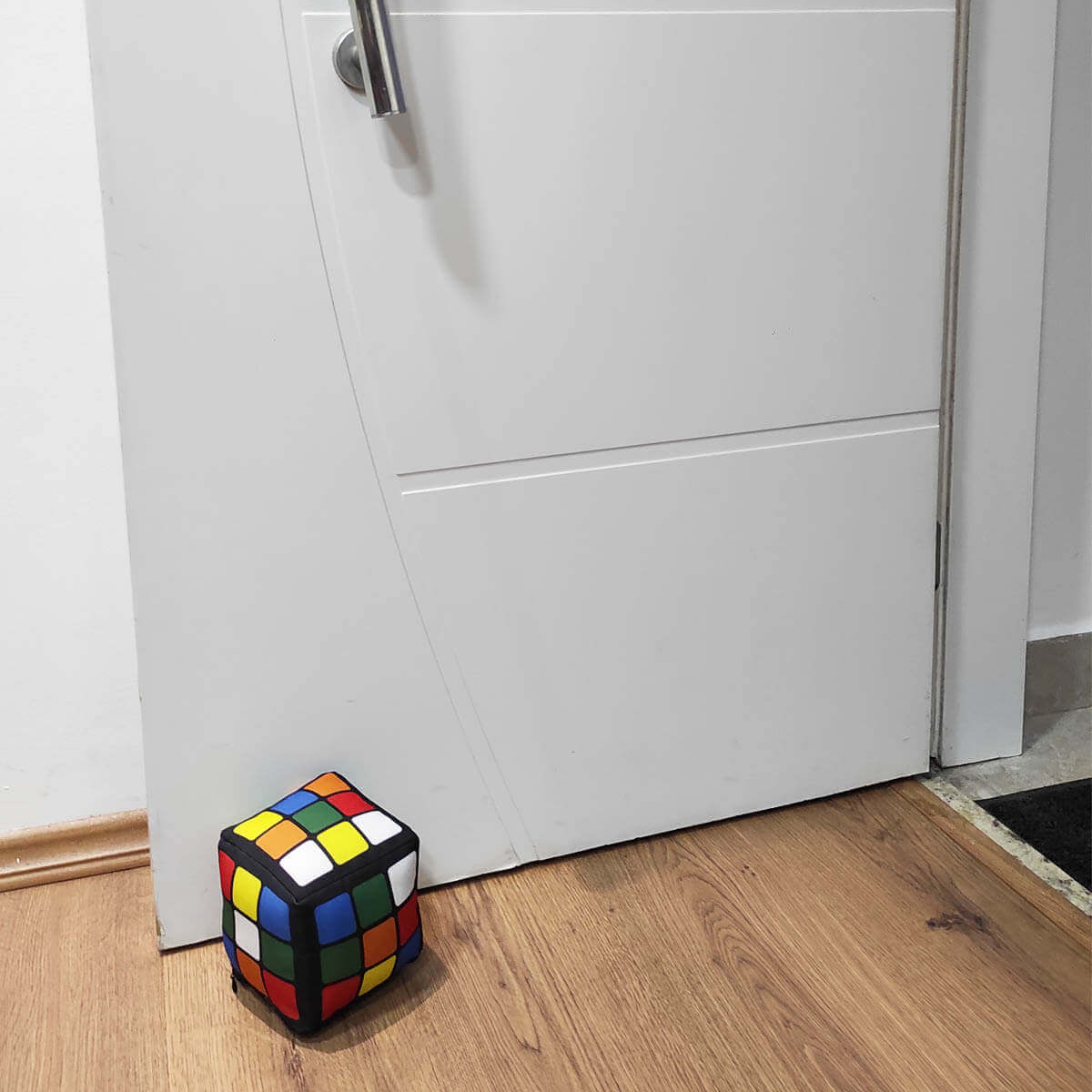 Peso de porta Cubo Mágico Retrô Decoração Geek 03