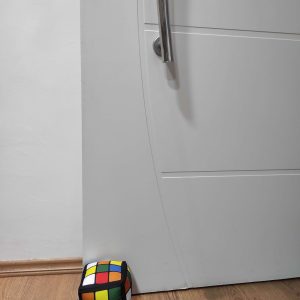 Peso de porta Cubo Mágico Retrô Decoração Geek 04