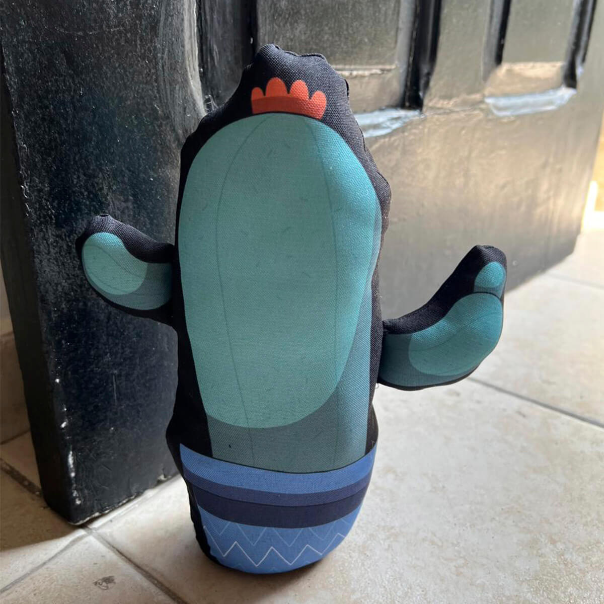 Peso de Porta Cacto Kawaii Decoração Divertida