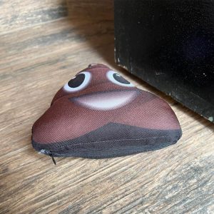 Peso de Porta Emoji Cocô Decoração Divertida