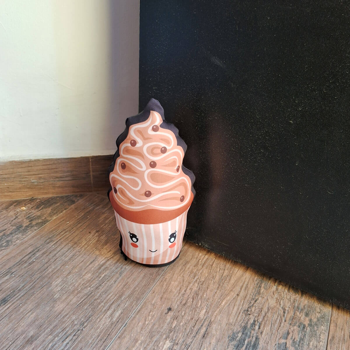 Peso de Porta Cupcake Baunilha Kawaii Decoração Divertida