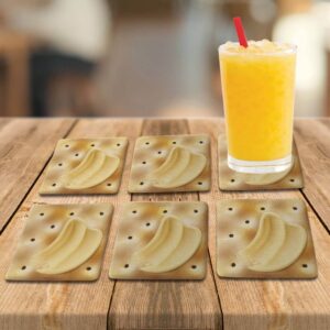 Kit de seis porta-copos quadrados Biscoito Cracker em uso com copo de suco